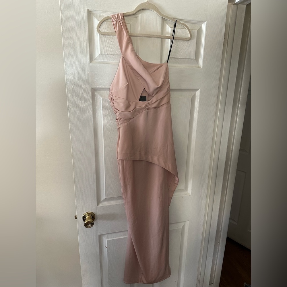 Elegant Pink One-Shoulder Dress